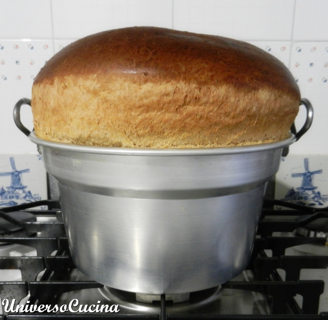 La pizza appena sfornata
